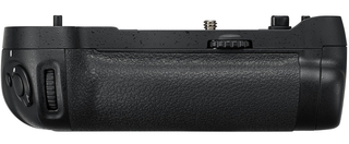 Батарейный блок Nikon MB-D17 для D500
