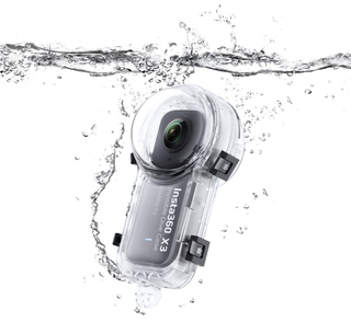 Невидимый подводный бокс для камеры Insta360 X3 Invisible Dive Case