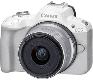 Цифровой фотоаппарат Canon EOS R50 kit RF-S 18-45/ 4.5-6.3 STM White